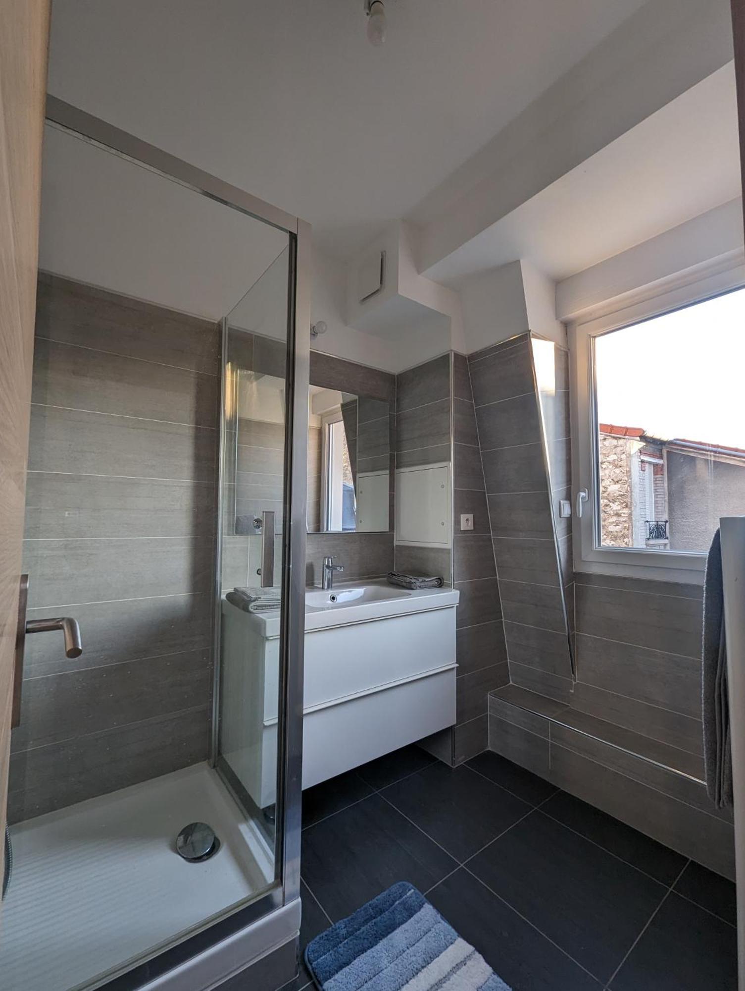 Maison Luxe Avec Jardin, 5 Chambres, Home Cinema - Metro 1 Vincennes Luaran gambar